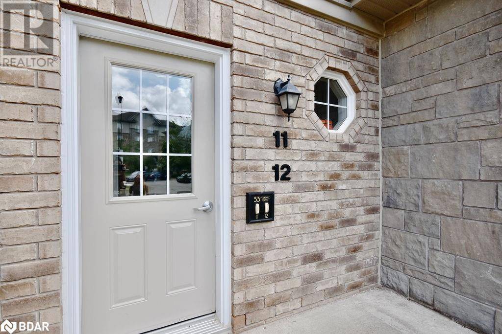 Barrie, ON L4N5W9,53 FERNDALE DR South #11