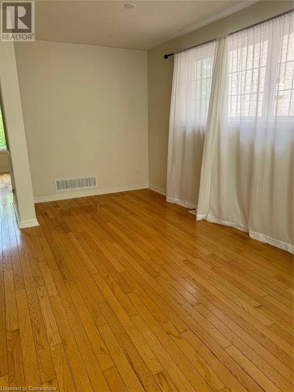 Oakville, ON L6M4C4,2499 SCOTCH PINE Drive