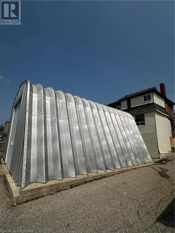 Kitchener, ON N2K1M5,601 LANCASTER ST West #Quonset