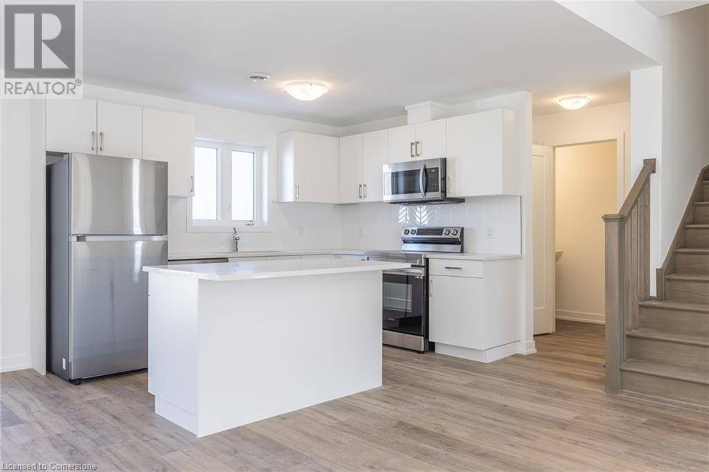 Niagara Falls, ON L2E0C2,4263 FOURTH AVE #821