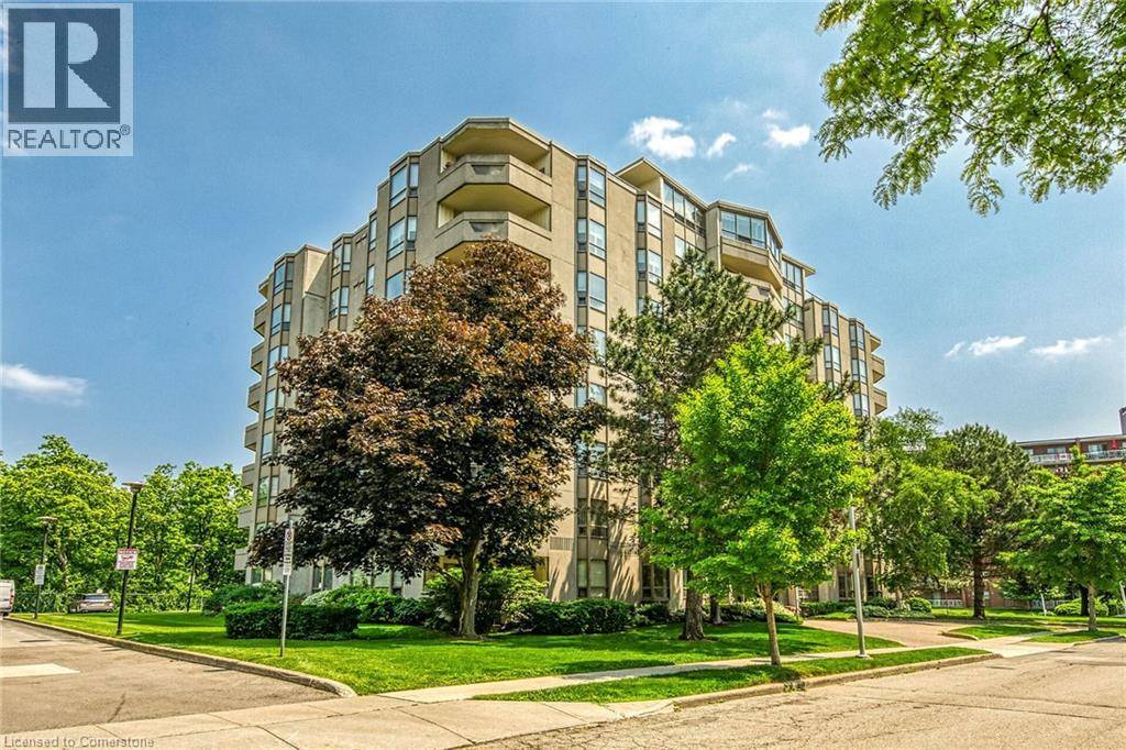 Stoney Creek, ON L8G5B8,8 VILLAGE GN #112