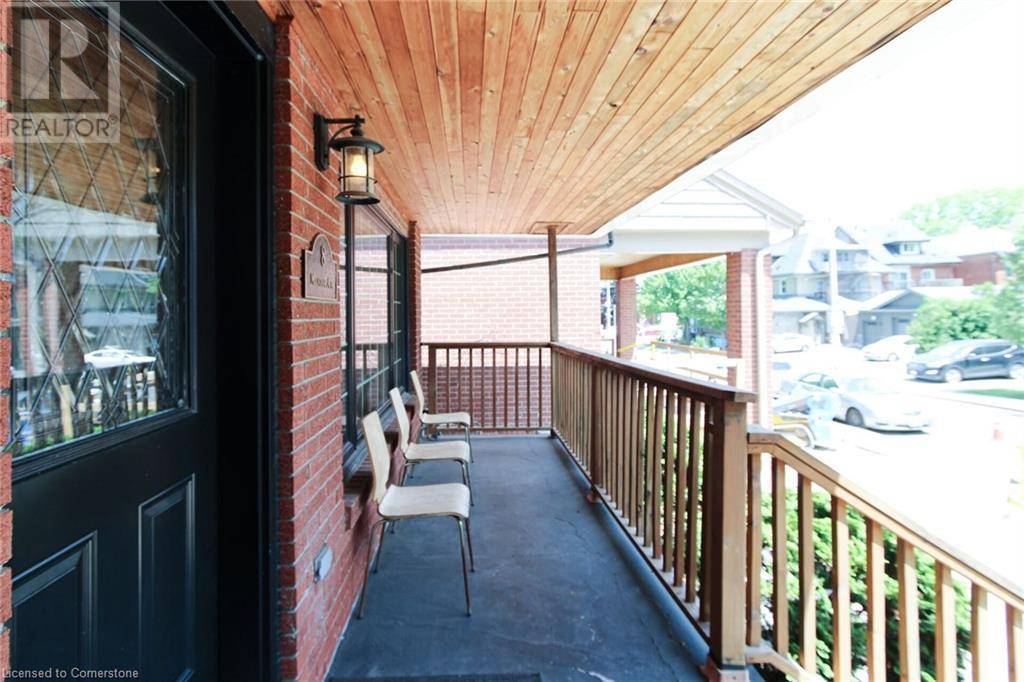 Hamilton, ON L8P4E9,8 MOUNTAIN Avenue