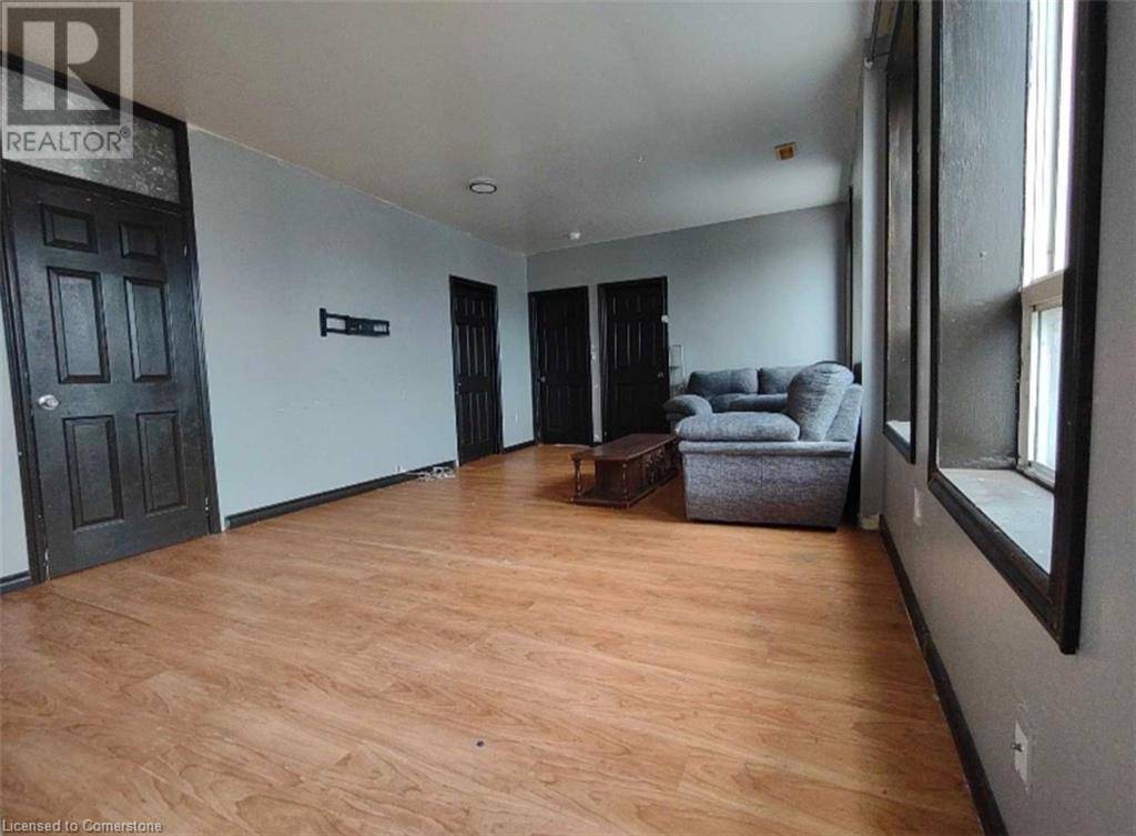 Hamilton, ON L8L2W4,175 ELGIN Street