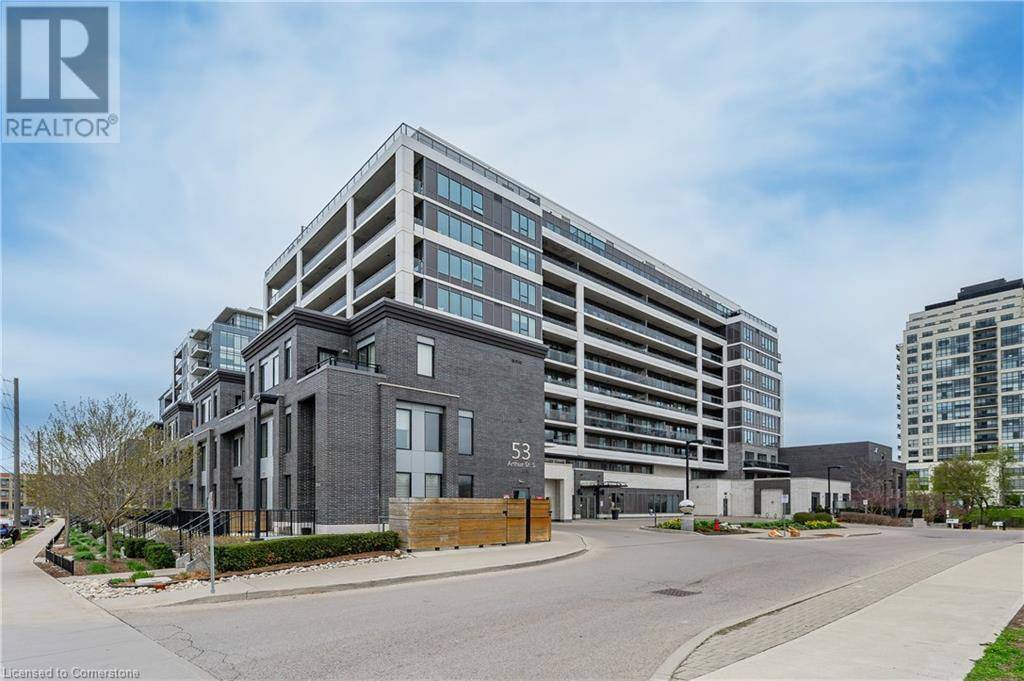 Guelph, ON N1E0P5,53 ARTHUR ST South #807