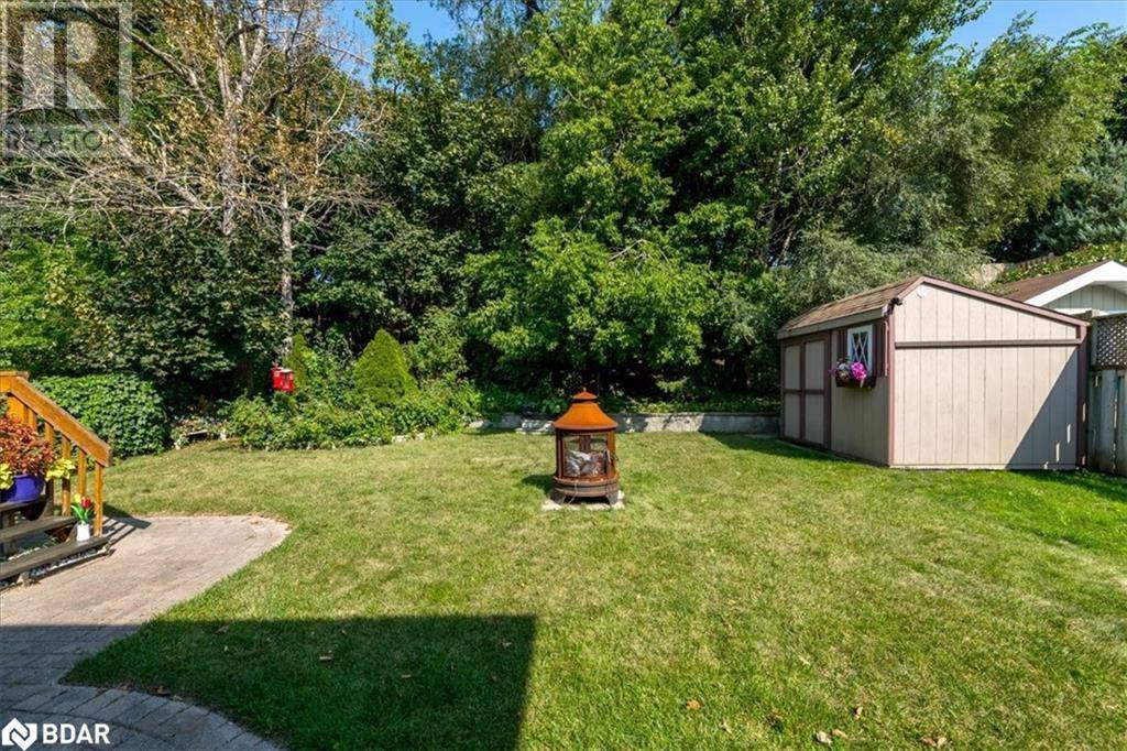 Barrie, ON L4N6J3,114 CHIEFTAIN Crescent