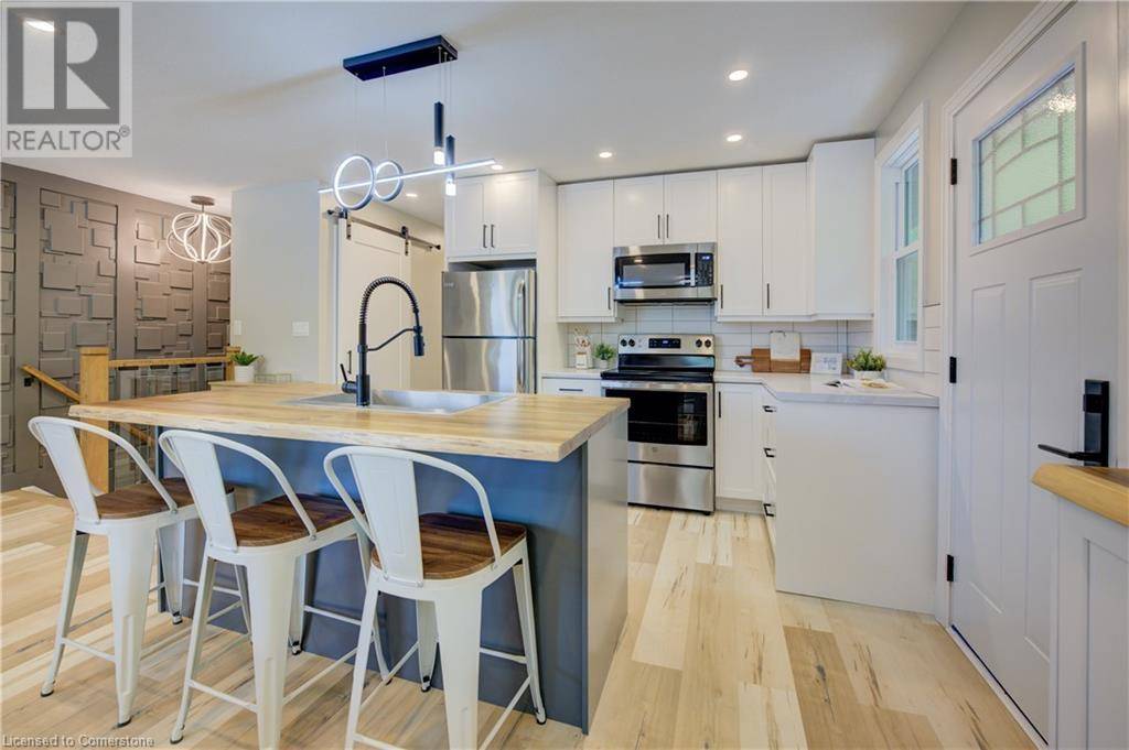 Woodstock, ON N4S8H7,193 BAY Street