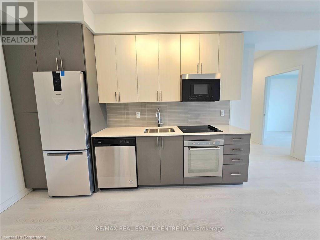 Hamilton, ON L8P1K5,415 MAIN ST West #401