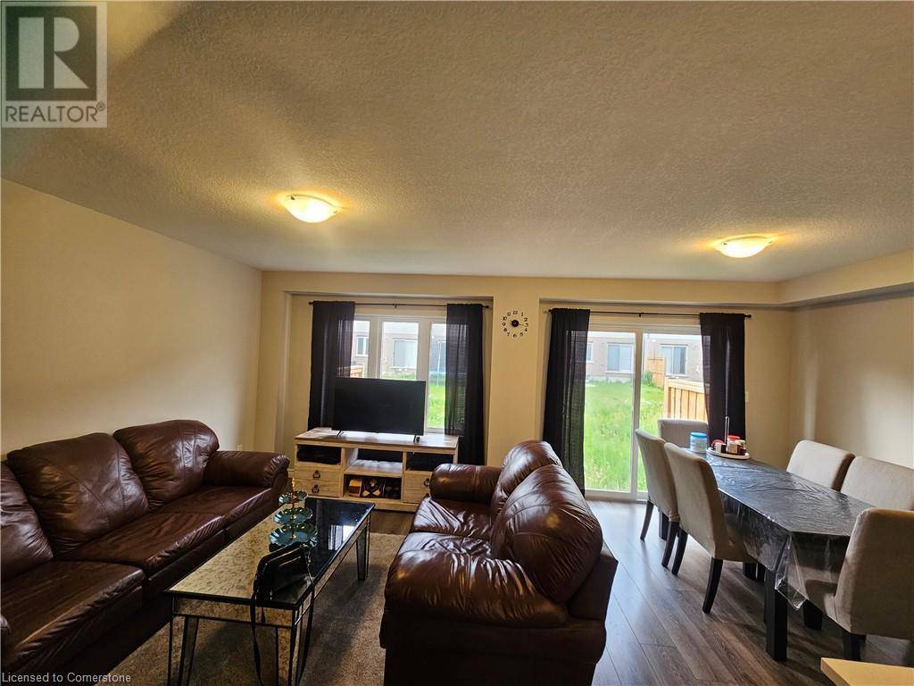 Cambridge, ON N1S2A6,37 MUNCH Avenue