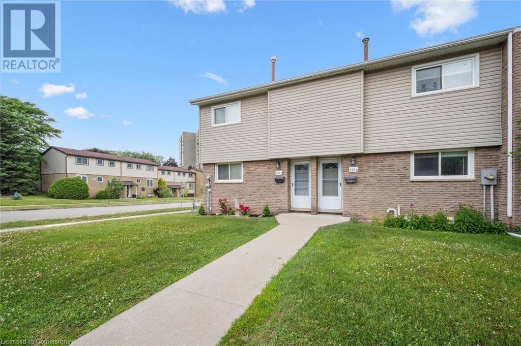 Waterloo, ON N2J4G3,320 BLUEVALE ST North #A
