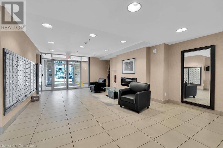 Burlington, ON L7L0G8,5317 UPPER MIDDLE RD #332