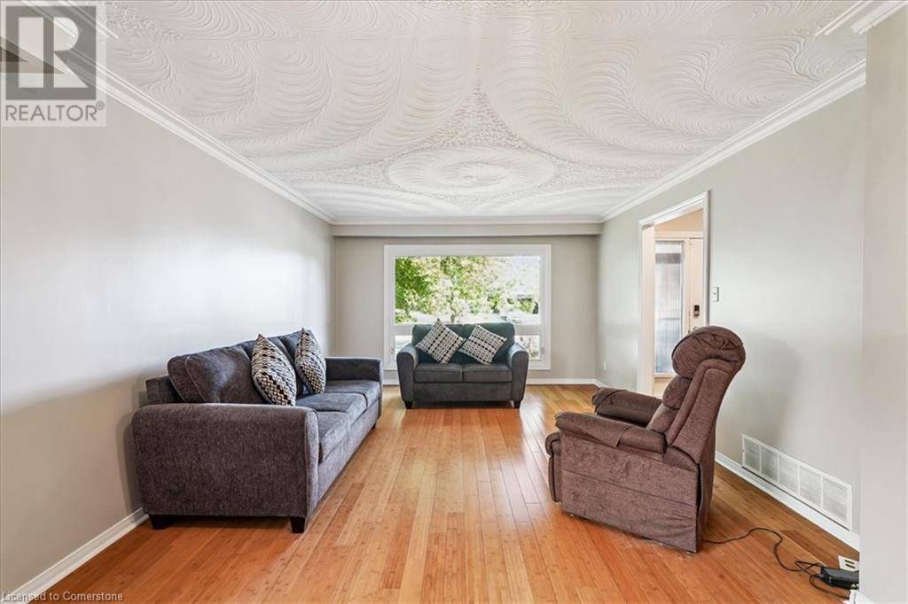 Brampton, ON L6V3K8,110 BLACKTHORN Lane
