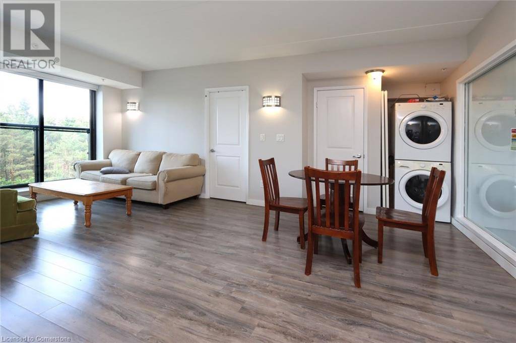 Guelph, ON N1L0M5,1291 GORDON ST #216
