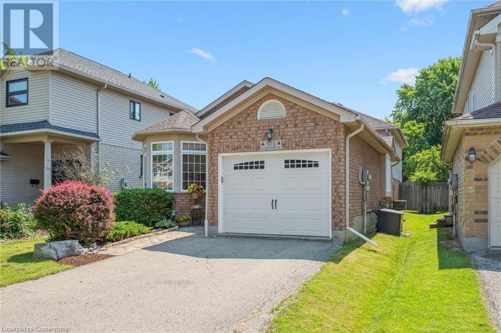 Waterloo, ON N2K3Z5,576 WINDJAMMER Way