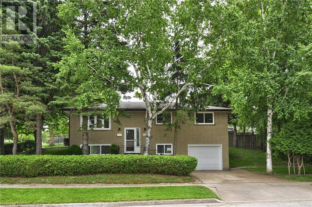 Cambridge, ON N1S4A3,48 MARK Crescent
