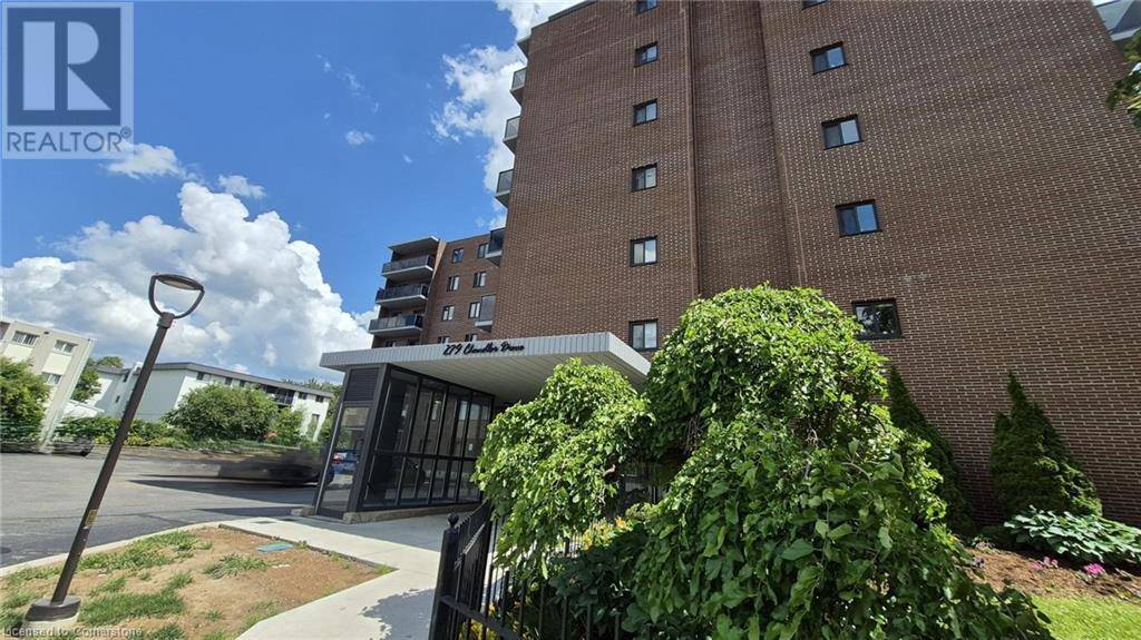 Kitchener, ON N2E1X6,279 CHANDLER DR #706