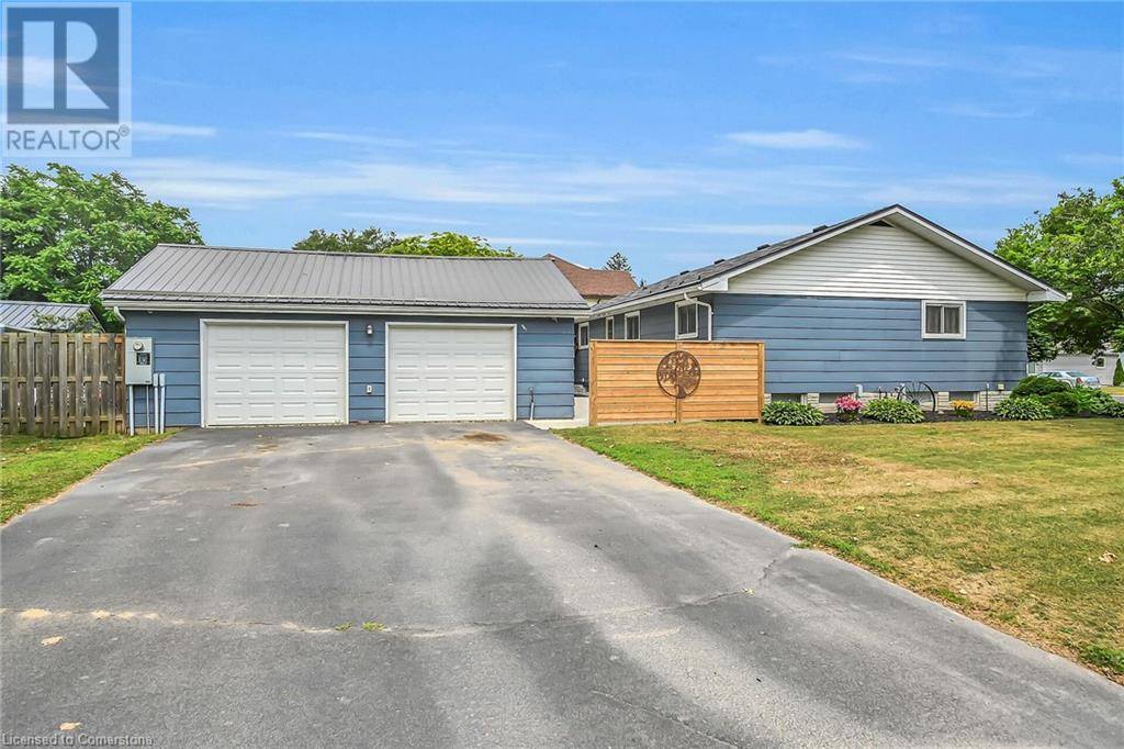 Port Dover, ON N0A1N0,4 CLIFFORD Street