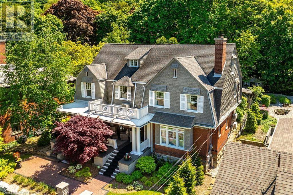 Hamilton, ON L8P2T6,53 GLENFERN Avenue