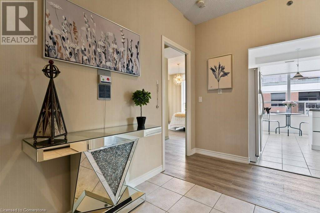 Burlington, ON L7L6P6,100 BURLOAK DR #2511