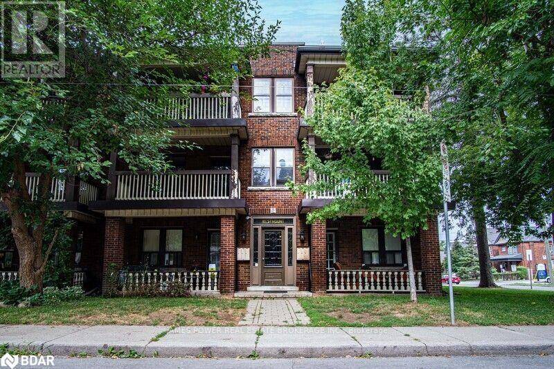 Hamilton, ON L8P4M5,4 HYDE PARK AVE #8