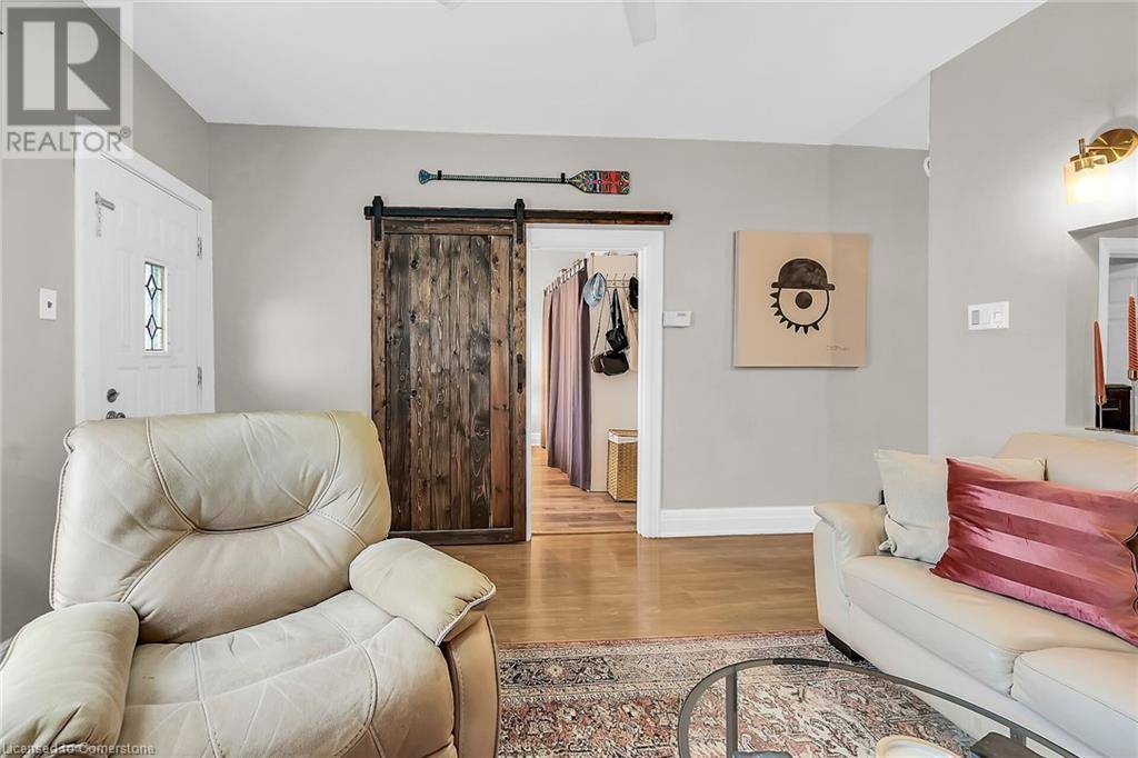 Hamilton, ON L8L7N4,149 KENSINGTON Avenue N