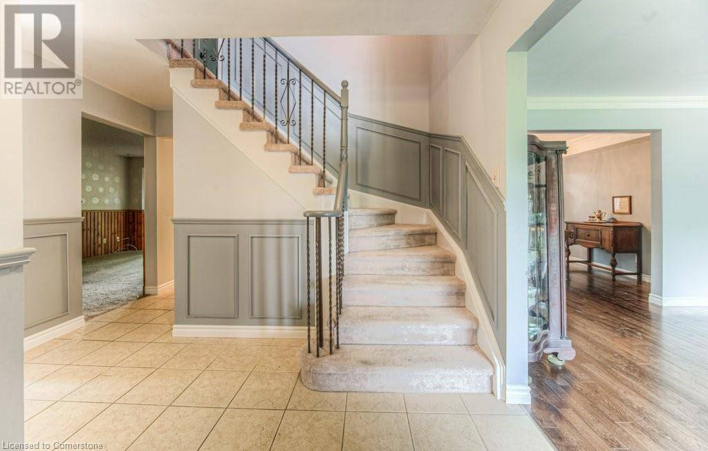Kitchener, ON N2N1X9,75 HICKORY HOLLOW Crescent