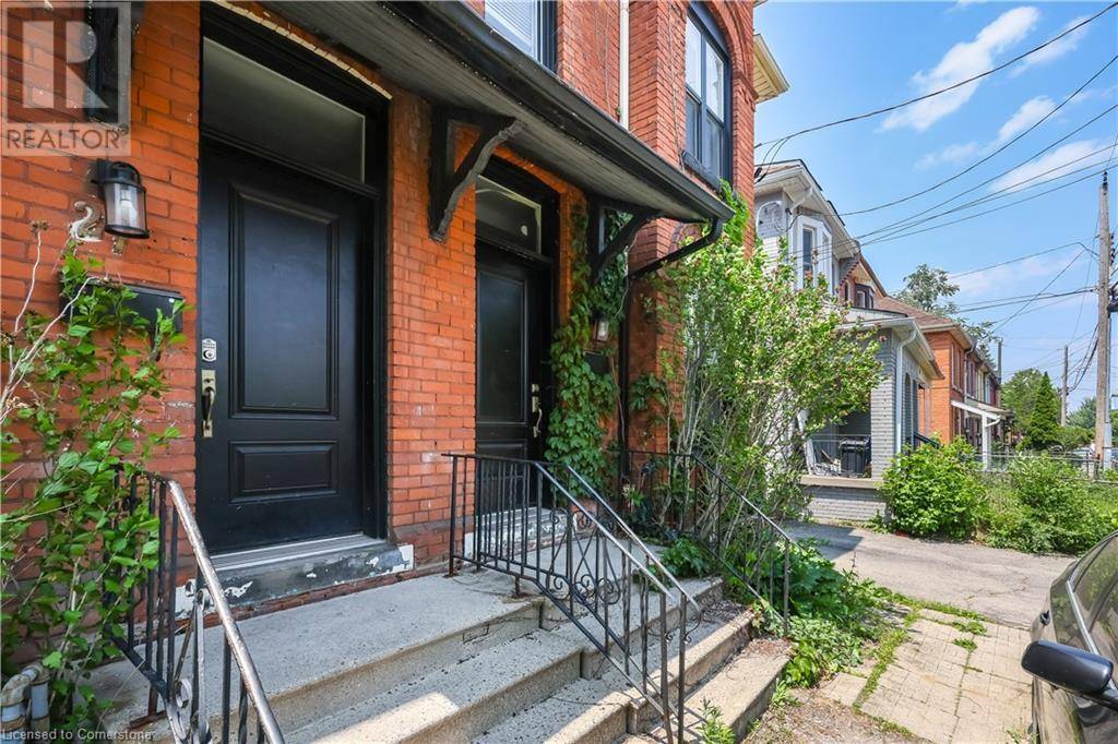 Hamilton, ON L8L5S5,29 ASHLEY Street
