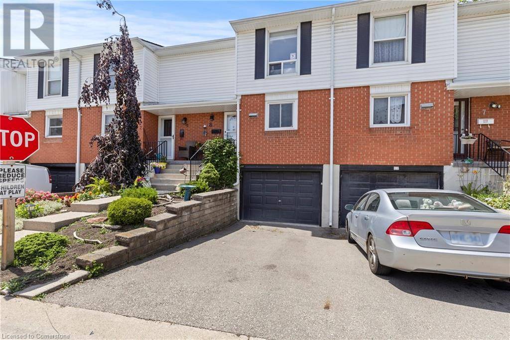 Hamilton, ON L8K6K3,10 ANGUS RD #8