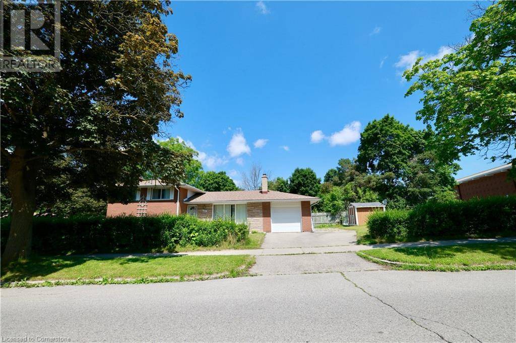Waterloo, ON N2L3Z3,104 MILFORD Avenue