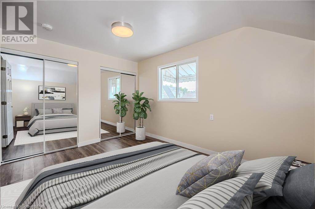 Hamilton, ON L8H2H4,73 ALBANY Avenue