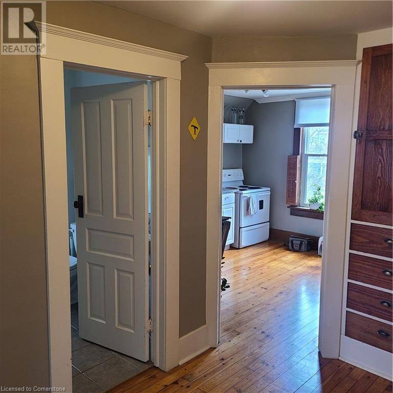 Kitchener, ON N2H4L9,22 ST LEGER Street