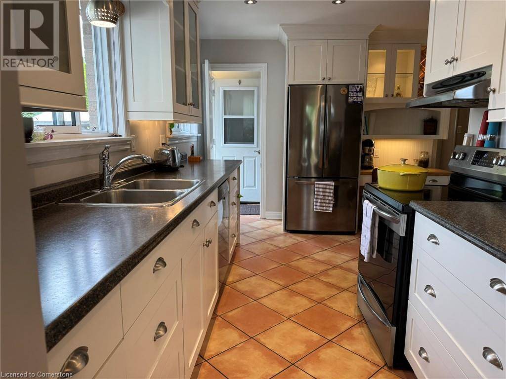 Brampton, ON L6S1S9,18 GULLIVER Crescent