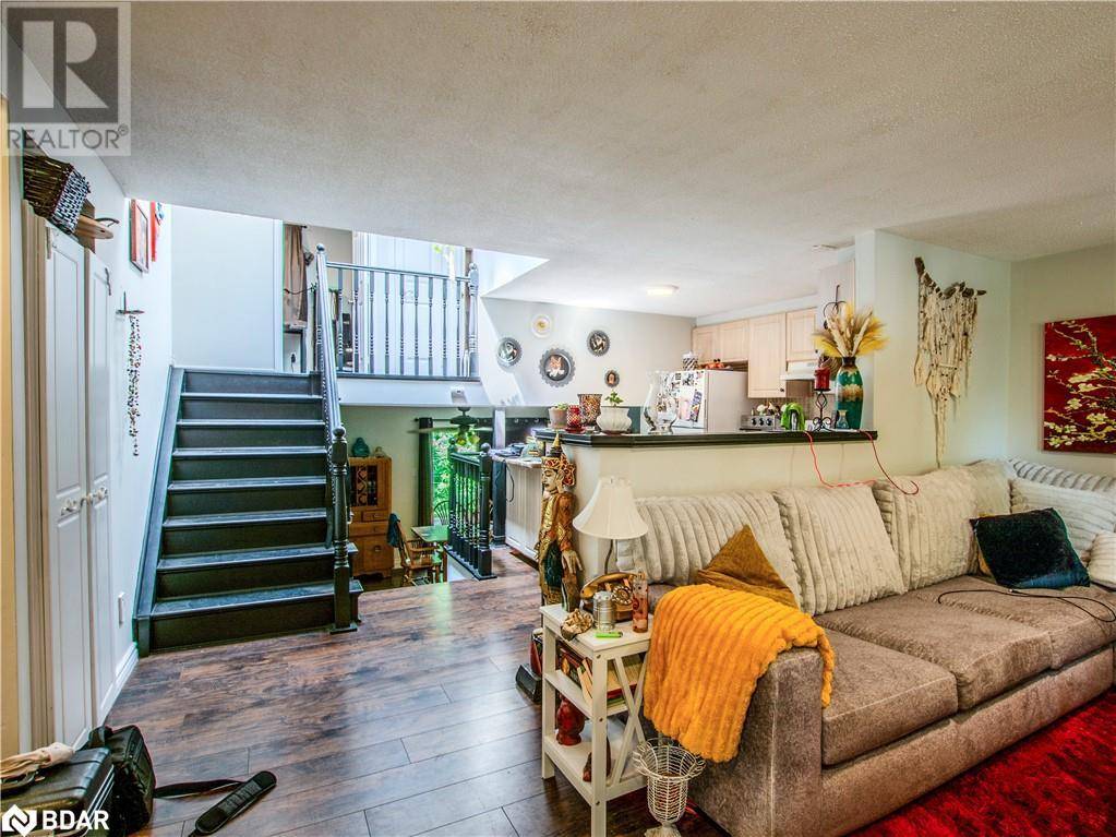 Barrie, ON L4N5L9,40 DORIS Drive