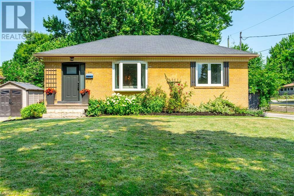 Burlington, ON L7P1S2,2361 ALMA DALE Avenue