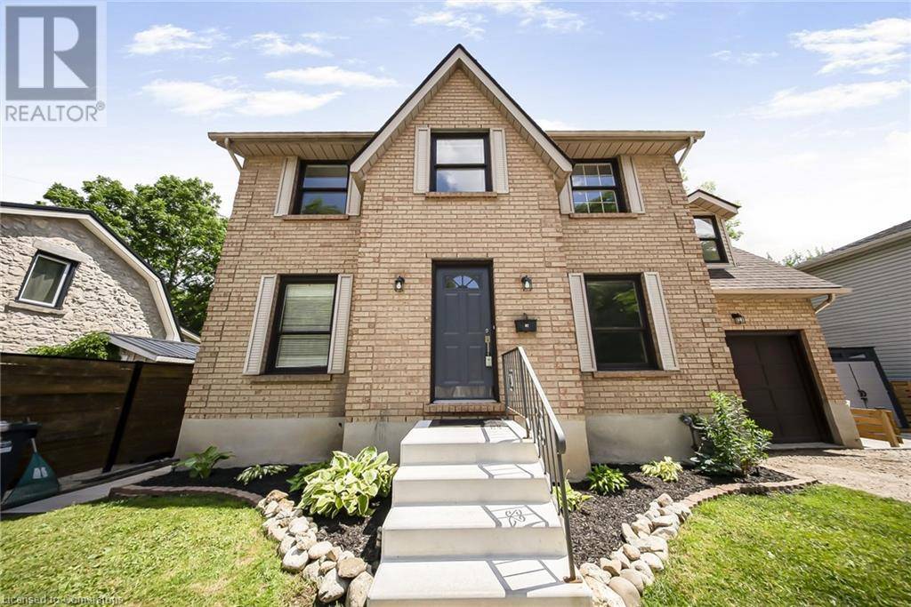 Guelph, ON N1H3G7,82 GALT Street