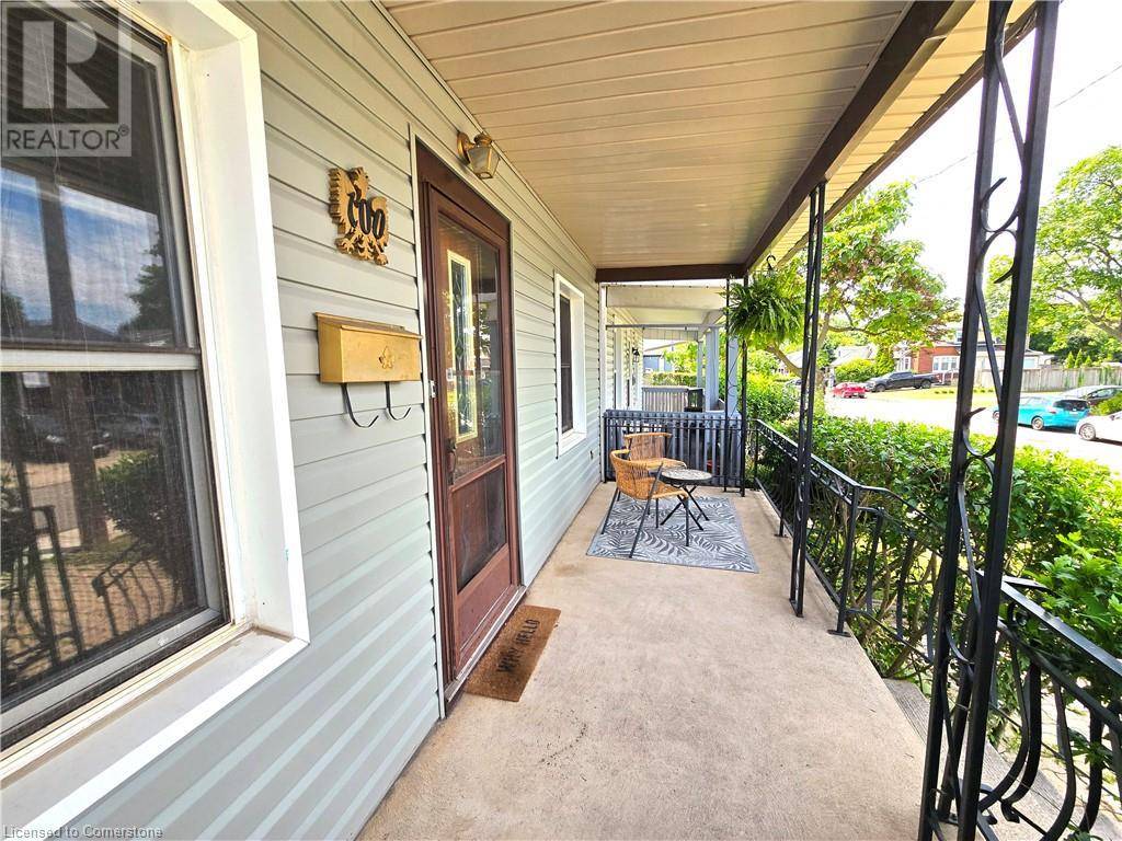 Hamilton, ON L8H4L4,100 HOUGHTON Avenue N