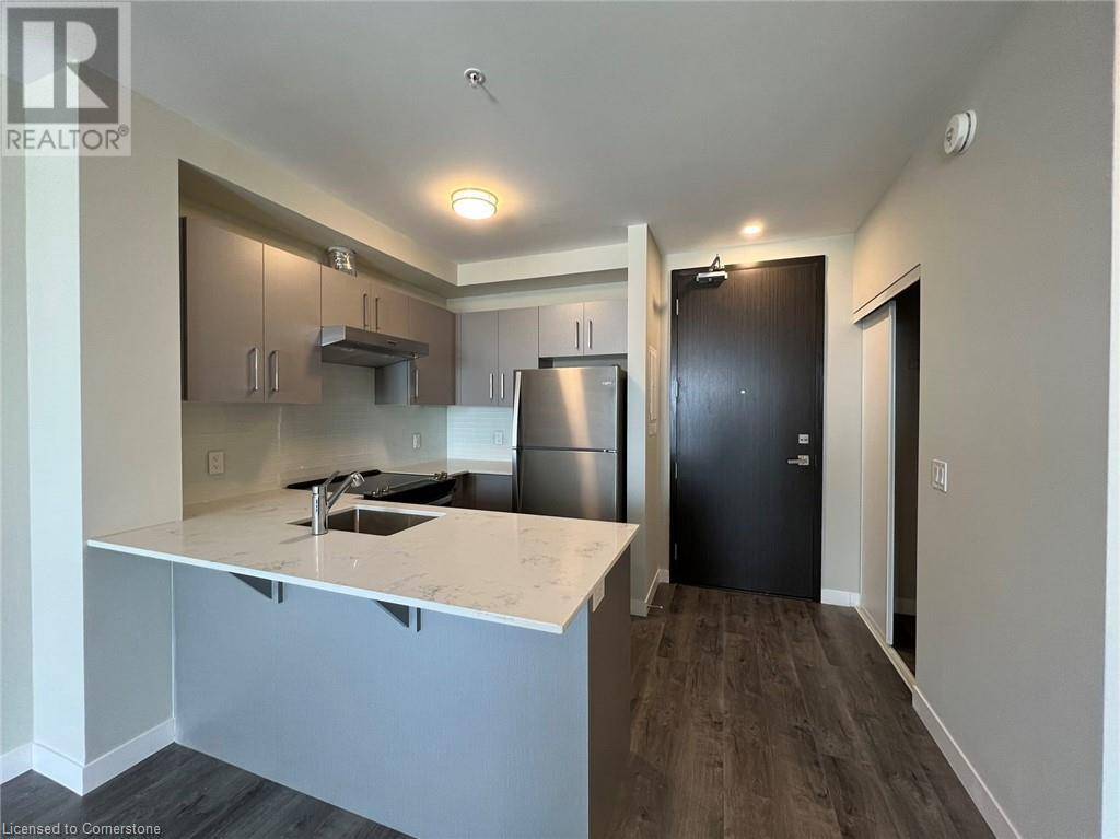 Hamilton, ON L8P0C6,15 QUEEN ST South #2306