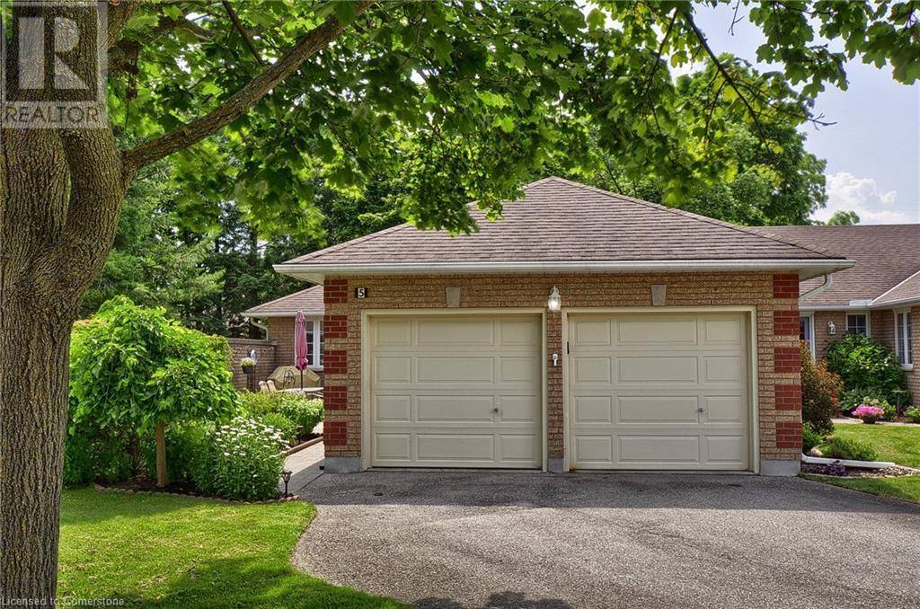 Cambridge, ON N1T1P5,95 BEASLEY CRES #5