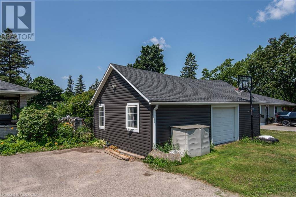 Bloomingdale, ON N0B1K0,32 RIVER Street