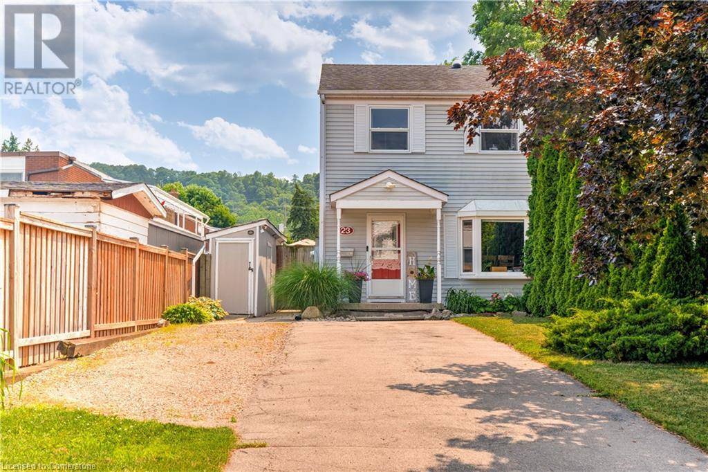 Grimsby, ON L3M5J4,23 NIAGARA Street