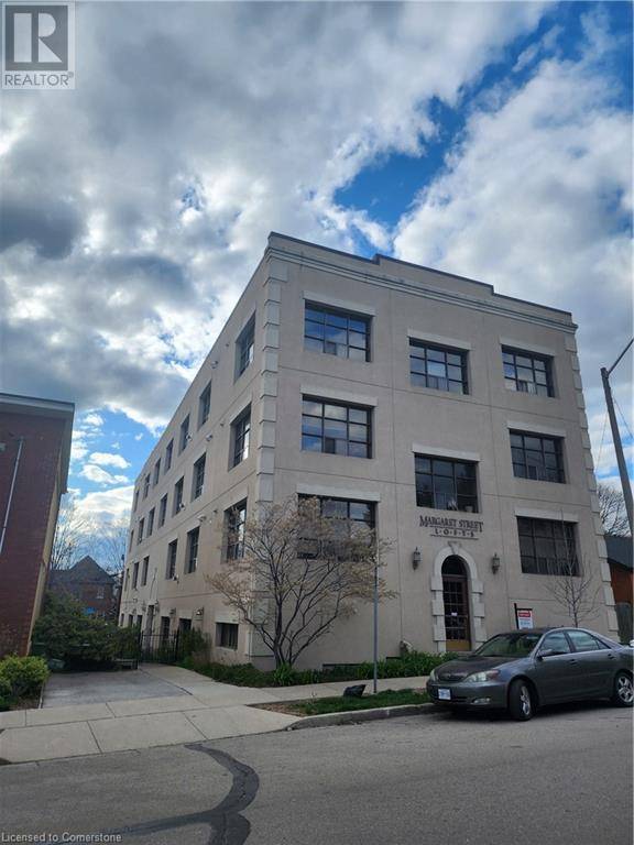 Hamilton, ON L8P4C8,36 MARGARET ST #31