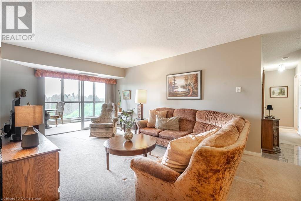 Waterloo, ON N2L6E4,265 WESTCOURT PL #907