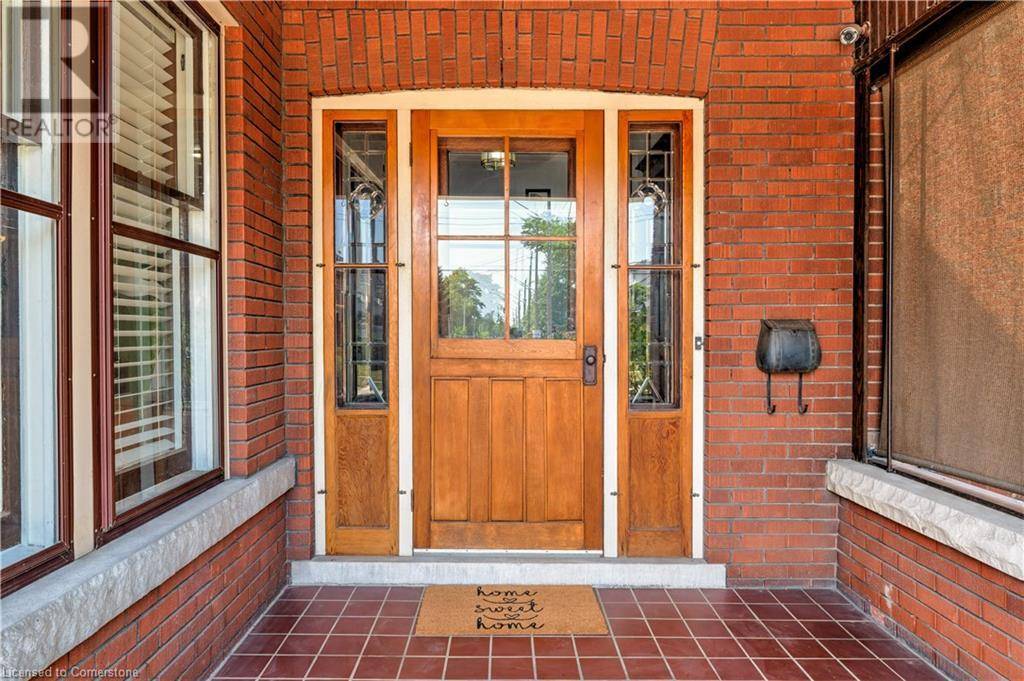 Hamilton, ON L8M2P9,176 SHERMAN Avenue S