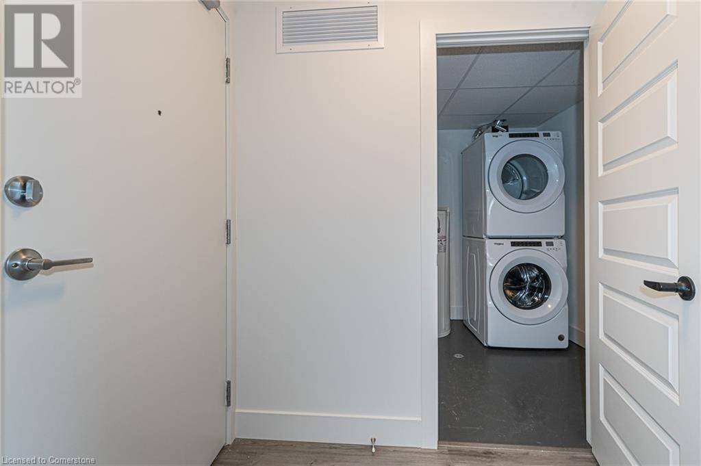 Kitchener, ON N2J1A4,103 ROGER ST #613