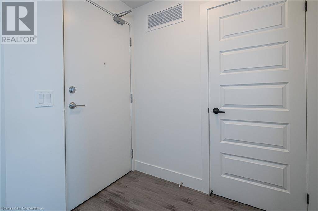 Kitchener, ON N2J1A4,103 ROGER ST #613