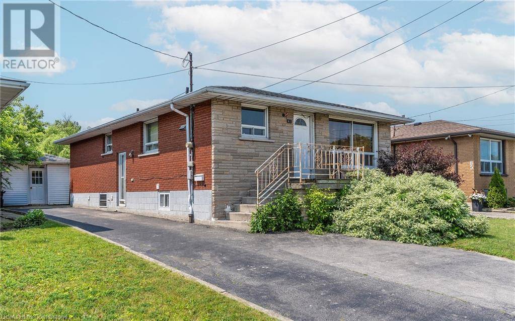 Hamilton, ON L9C2T9,81 LIMERIDGE Road W