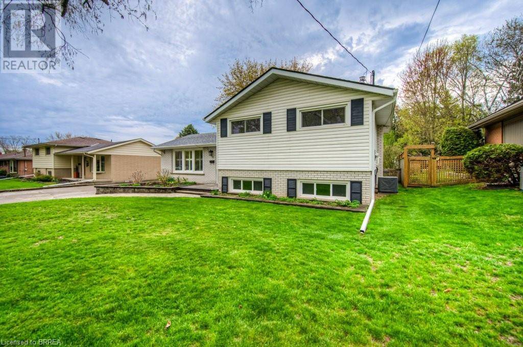 Brantford, ON N3T1P9,54 KINNARD Road