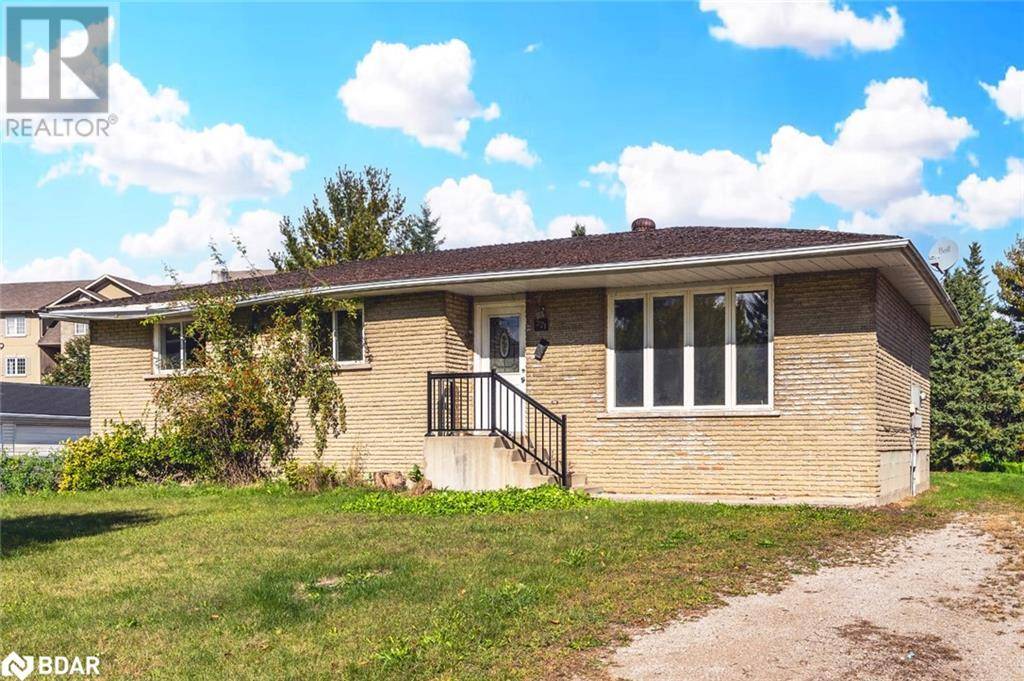 Barrie, ON L4N3V2,221 PHILLIPS Street
