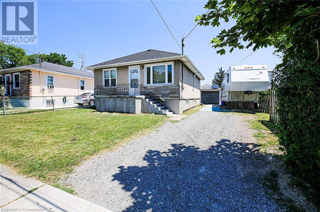 Thorold, ON L2V1C5,118 MORTON Street