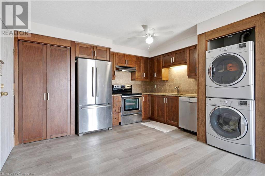Waterloo, ON N2V1Z1,329 NORTHLAKE DR #5
