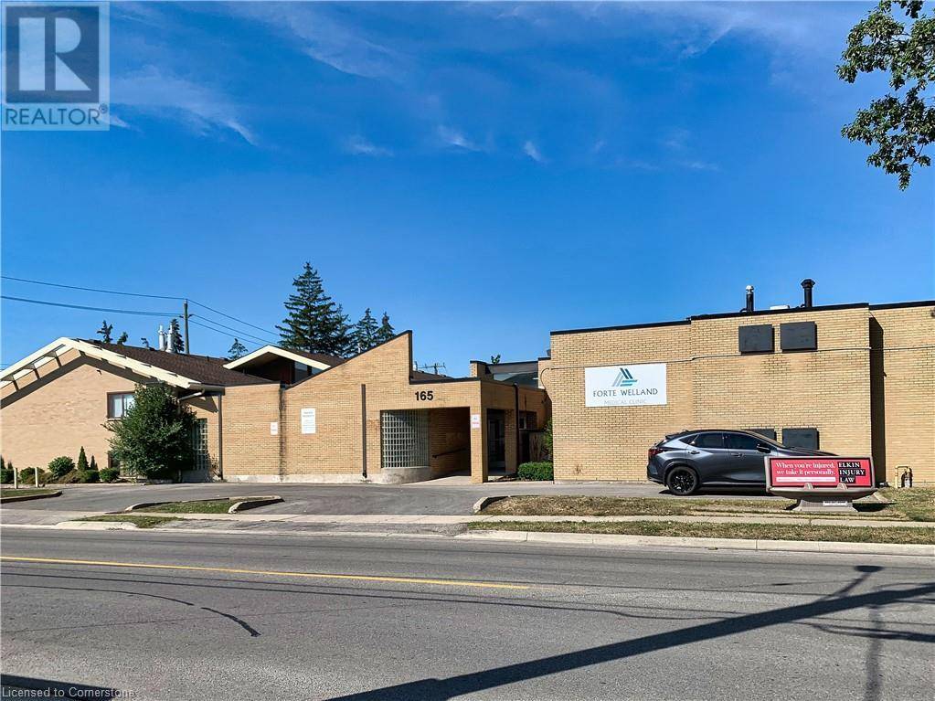 Welland, ON L3B3E1,165 PLYMOUTH RD #P